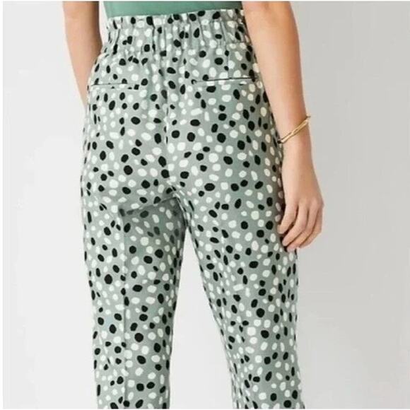 Ann Taylor The Easy Ankle High Rise Tapered Leg Polka Dot Pants Size Medium - Picture 3 of 14